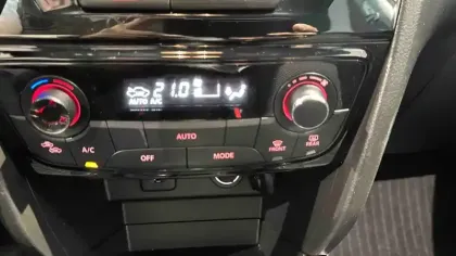 Photo 63 Suzuki Vitara  1.4 Boosterjet Hybrid