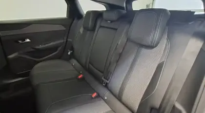 Photo 10 Peugeot 308  SW BlueHDi 130ch S&S EAT8