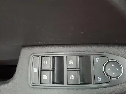 Photo 37 Renault Clio  Blue dCi 100 ch GSR2