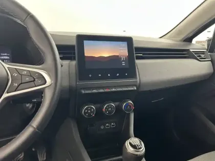 Photo 11 Renault Clio Gén. V (BJA) Ph2 Evolution 5