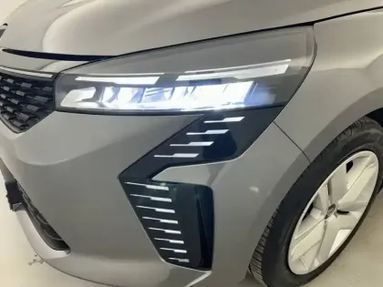 Photo 23 Renault Clio Gén. V (BJA) Ph2 Evolution 5