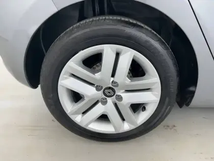 Photo 49 Renault Clio Gén. V (BJA) Ph2 Evolution 5