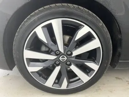 Photo 48 Nissan Micra Gén. V (K14) Ph1 Bose Personal Ed 5