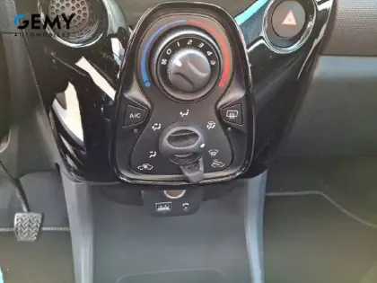 Photo 13 Peugeot 108  VTi 72ch S&S BVM5