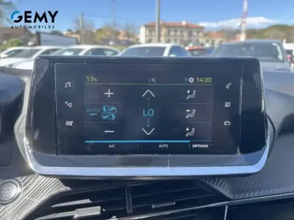 Photo 43 Peugeot 208  Electrique 50 kWh 136ch