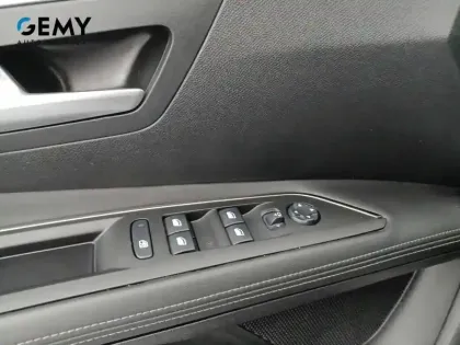 Photo 99 Peugeot 3008  Puretech 130ch S&S BVM6