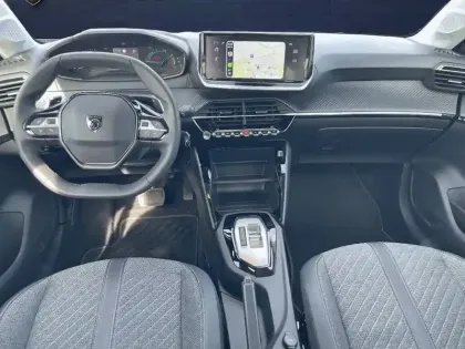 Photo 40 Peugeot 208  Hybrid 100 e-DCS6