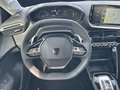 Photo 43 Peugeot 208  Hybrid 100 e-DCS6