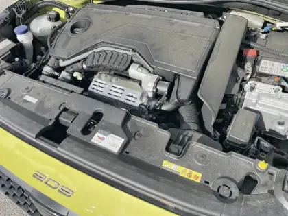 Photo 9 Peugeot 208  Hybrid 100 e-DCS6