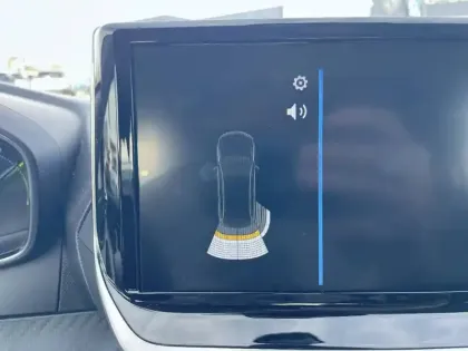 Photo 23 Peugeot 208  Hybrid 100 e-DCS6