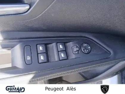 Photo 12 Peugeot 3008  PureTech 130ch S&S EAT8