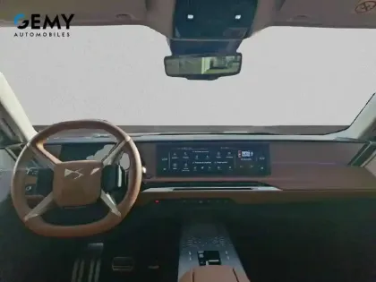 Photo 7 DS DS 8 N°8 350 ch AWD Long Range