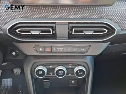 Photo 21 Dacia Sandero  TCe 90 GSR2