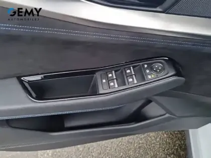 Photo 11 Renault Austral  E-Tech full hybrid 200 GSR2