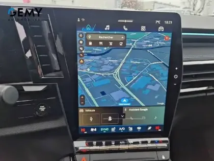 Photo 15 Renault Austral  E-Tech full hybrid 200 GSR2