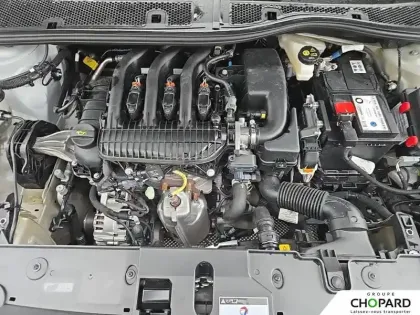 Photo 99 Peugeot 208  PureTech 75 S&S BVM5