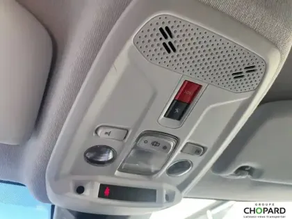 Photo 21 Peugeot 208  Electrique 50 kWh 136ch