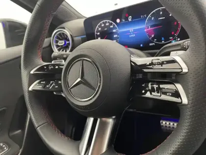 Photo 23 Mercedes Classe A  200 d