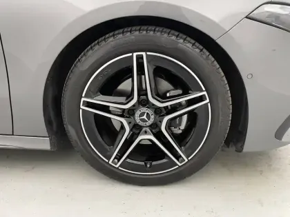 Photo 12 Mercedes Classe A  200 d