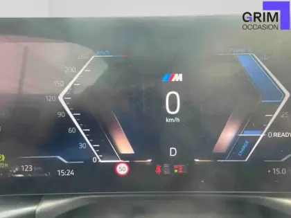 Photo 6 BMW Serie 3 Touring 330e xDrive 292 ch BVA8