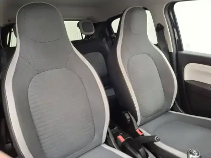 Photo 63 Renault Twingo  III 0.9 TCe 90 Energy