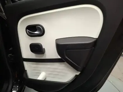 Photo 19 Renault Twingo  III 0.9 TCe 90 Energy