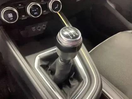 Photo 20 Renault Clio  TCe 100