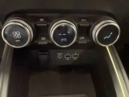 Photo 18 Renault Clio  TCe 100