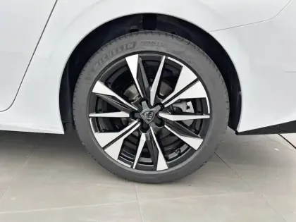 Photo 12 Peugeot 308  SW Hybrid 145 e-DCS6