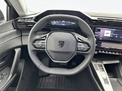 Photo 8 Peugeot 308  SW Hybrid 145 e-DCS6