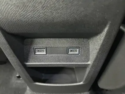 Photo 18 Peugeot 308  SW Hybrid 145 e-DCS6