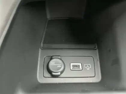 Photo 20 Peugeot 308  SW Hybrid 145 e-DCS6