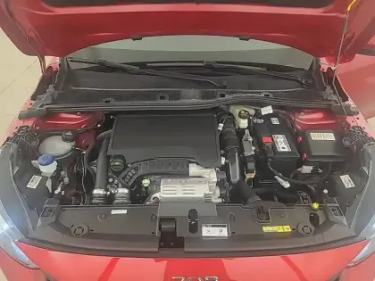 Photo 69 Peugeot 208  PureTech 100 S&S EAT8