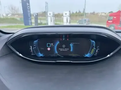 Photo 22 Peugeot 3008  Hybrid 225 e-EAT8