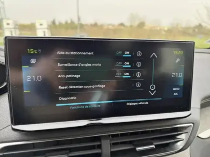 Photo 17 Peugeot 3008  Hybrid 225 e-EAT8