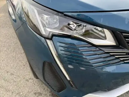 Photo 15 Peugeot 3008  Hybrid 225 e-EAT8