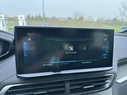 Photo 18 Peugeot 3008  Hybrid 225 e-EAT8