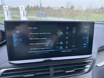Photo 14 Peugeot 3008  Hybrid 225 e-EAT8