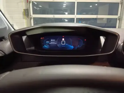 Photo 18 Peugeot 208 Gén. II Ph1 NG Allure 5