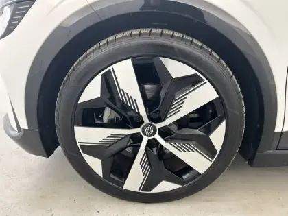 Photo 27 Renault Megane Gén. V (BCB) Ph1 Techno 5