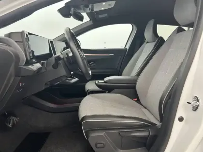 Photo 17 Renault Megane Gén. V (BCB) Ph1 Techno 5