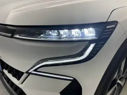 Photo 34 Renault Megane Gén. V (BCB) Ph1 Techno 5