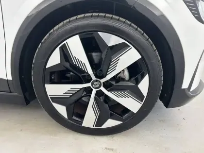 Photo 29 Renault Megane Gén. V (BCB) Ph1 Techno 5