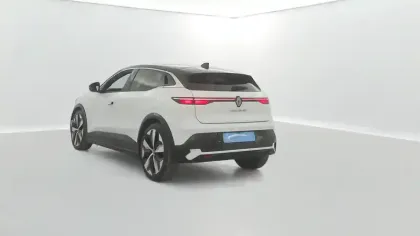 Photo 11 Renault Megane Gén. V (BCB) Ph1 Techno 5