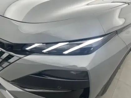 Photo 15 Peugeot 308  SW Hybrid 145 e-DCS6