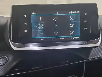 Photo 19 Peugeot 208 Gén. II Ph1 NG Allure 5