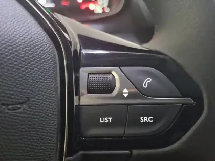 Photo 27 Peugeot 208 Gén. II Ph1 NG Allure 5