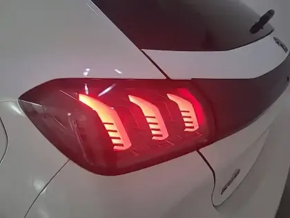 Photo 16 Peugeot 208 Gén. II Ph1 NG Allure 5