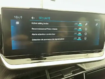 Photo 43 Peugeot 2008  PureTech 130 S&S EAT8