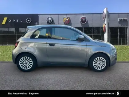 Photo 49 Fiat 500  e 95 ch